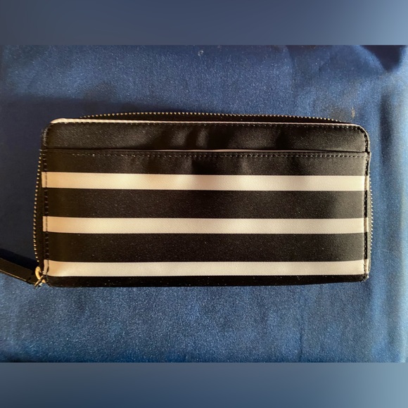 Brand new kate spade wallet - Picture 8 of 11